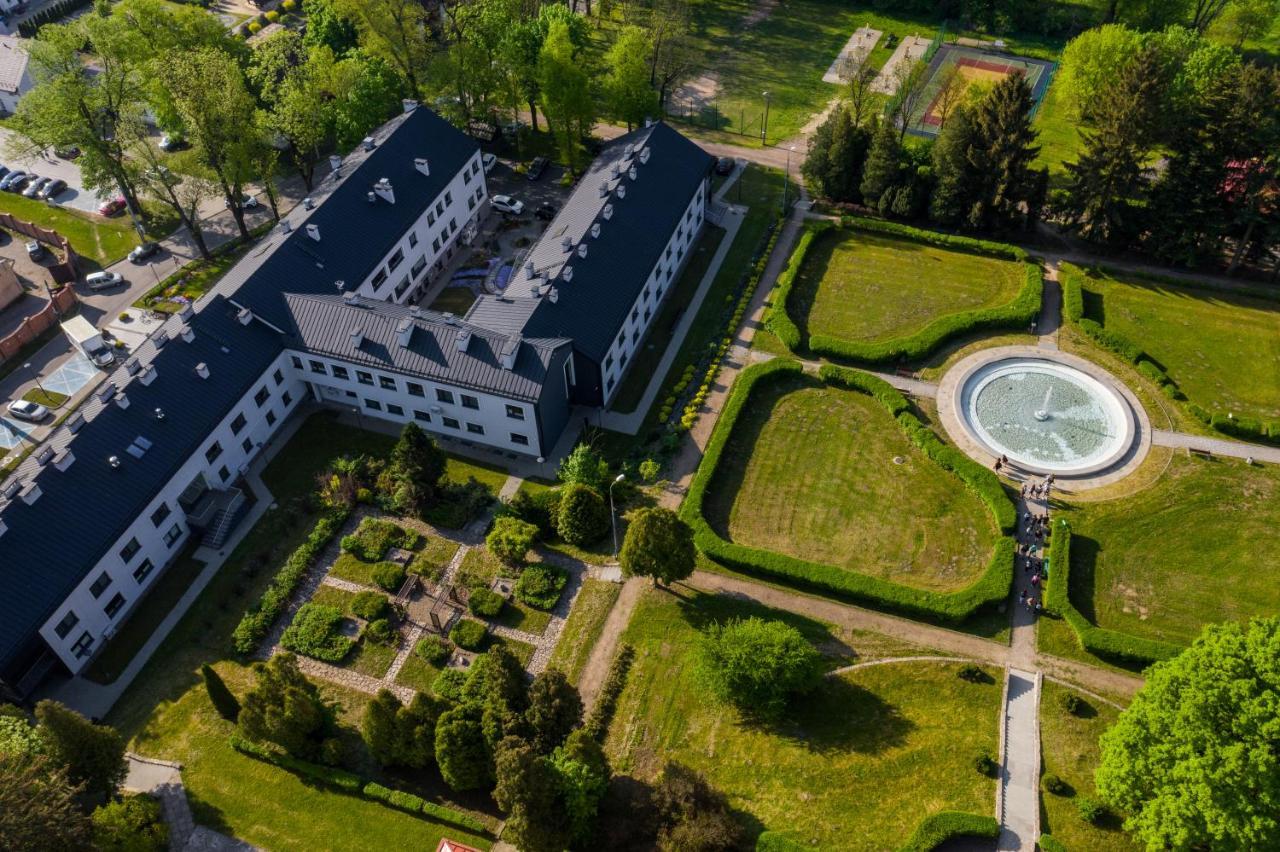Centrum Rehabilitacji Spolecznej I Zawodowej Zaz Sloneczne Wzgorze ทาร์นูฟ ภายนอก รูปภาพ