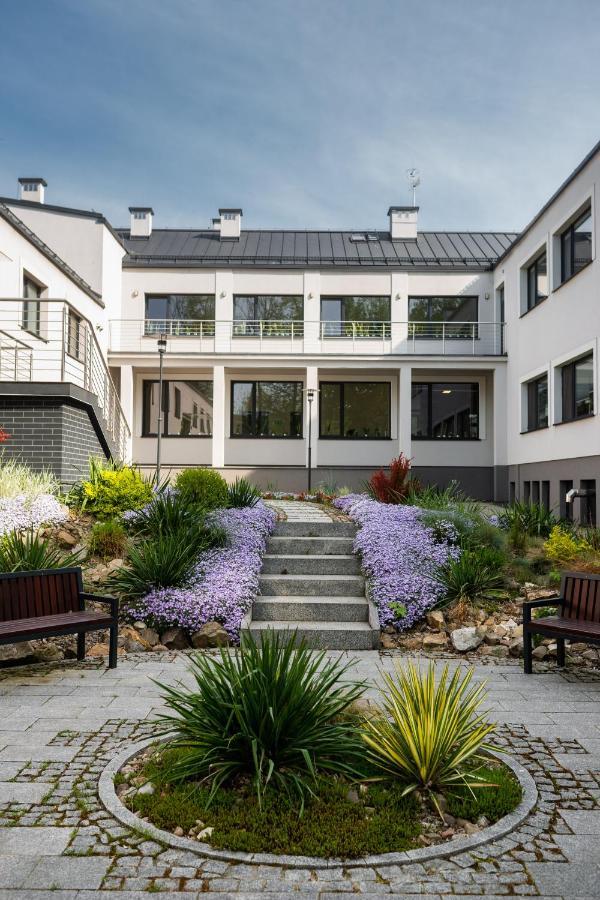 Centrum Rehabilitacji Spolecznej I Zawodowej Zaz Sloneczne Wzgorze ทาร์นูฟ ภายนอก รูปภาพ