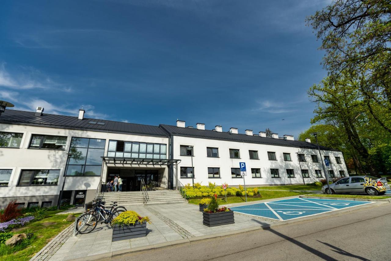Centrum Rehabilitacji Spolecznej I Zawodowej Zaz Sloneczne Wzgorze ทาร์นูฟ ภายนอก รูปภาพ