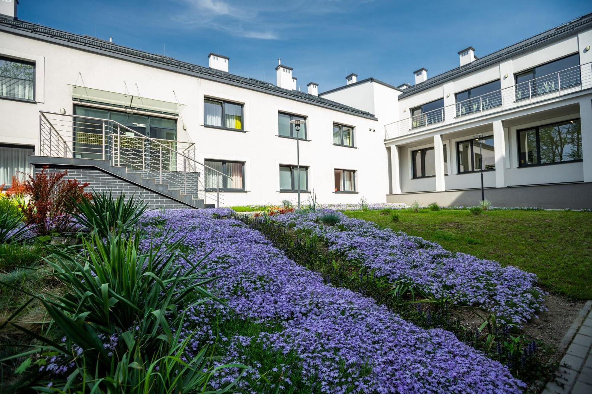 Centrum Rehabilitacji Spolecznej I Zawodowej Zaz Sloneczne Wzgorze ทาร์นูฟ ภายนอก รูปภาพ