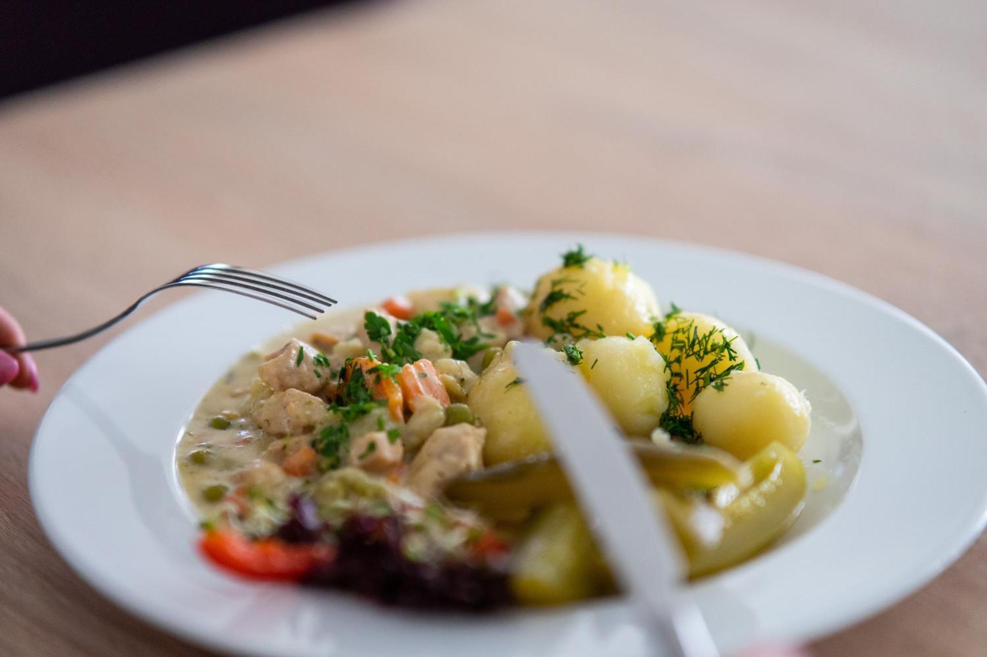 Centrum Rehabilitacji Spolecznej I Zawodowej Zaz Sloneczne Wzgorze ทาร์นูฟ ภายนอก รูปภาพ